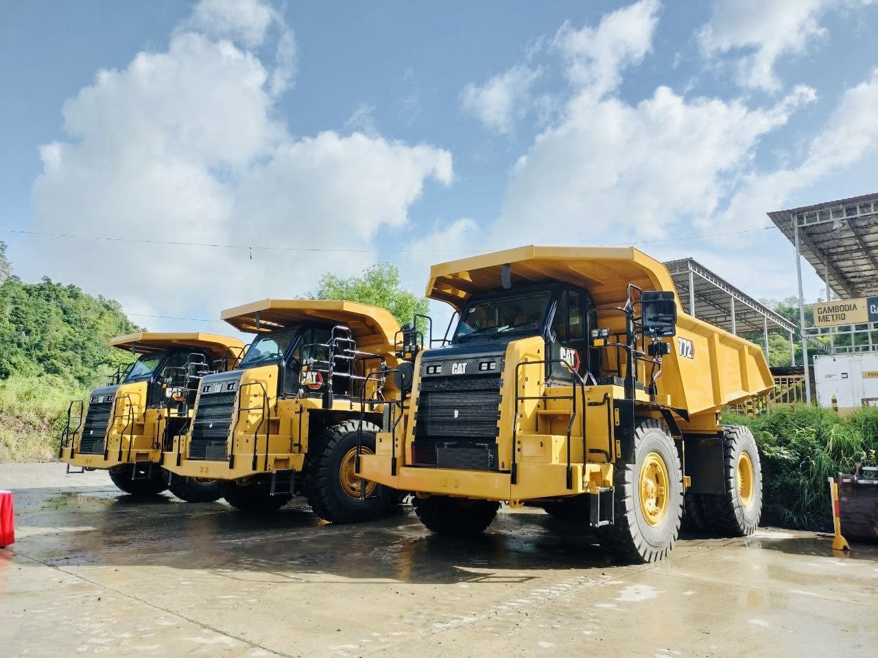 Sold 5 Trucks 772 to Chip Mong